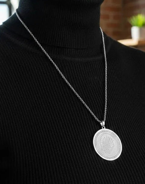 Medallion Pendant Necklace